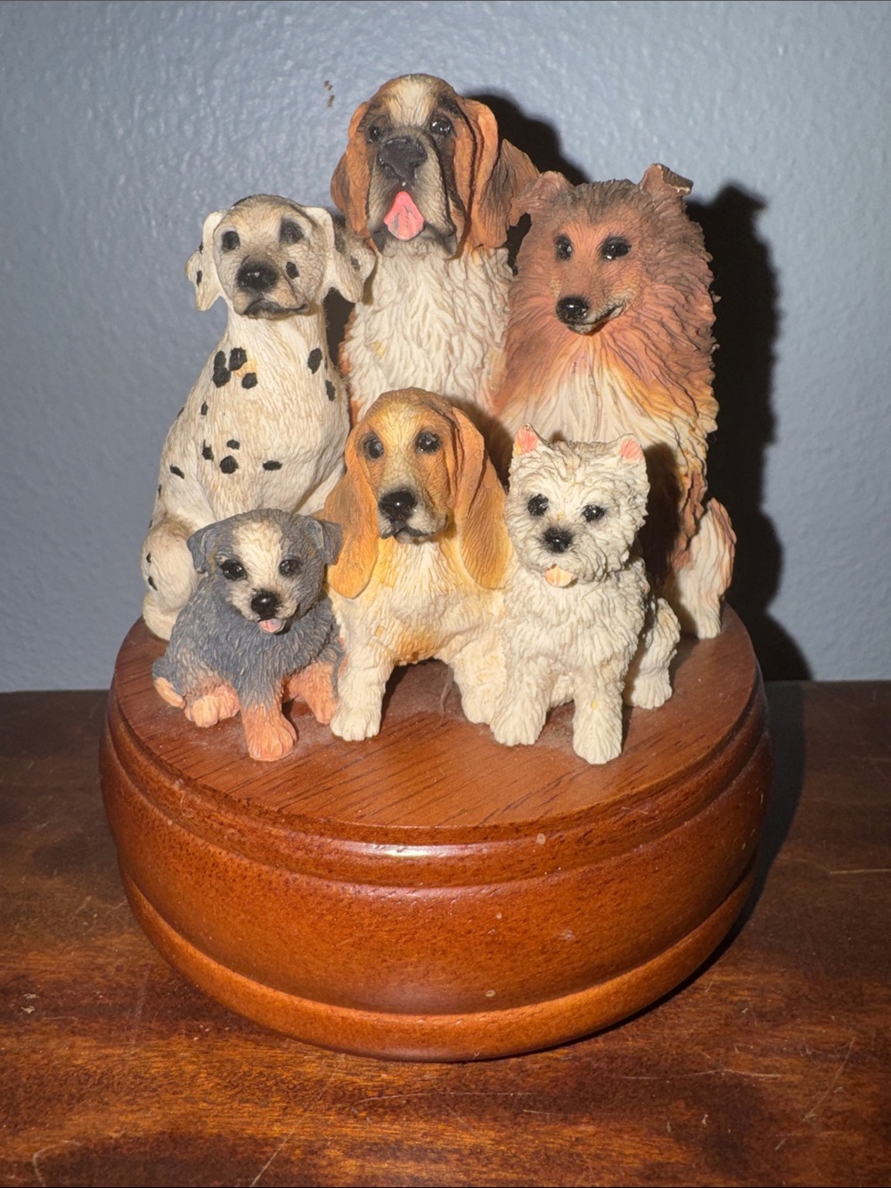 Westland Giftware #354 Resin Dog Music Box “That’s What Friends are For” GIFT!